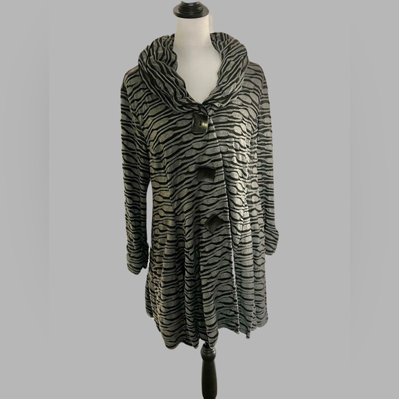 Designer Ali Miles versatile lightweight coat - Picture 2 of 11